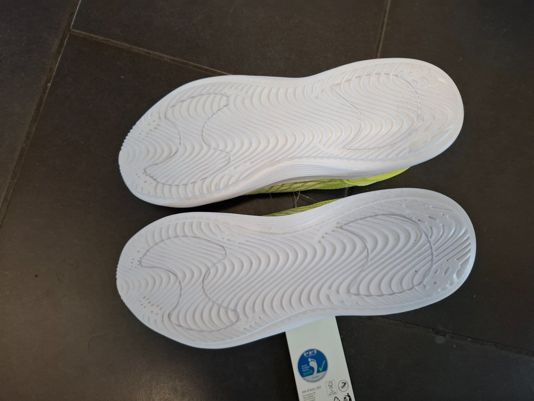 Scarpe da donna: Neue Crivit Sneaker Gr. 39 gelb – Usato da Roggwil BE venduto da Konda 3