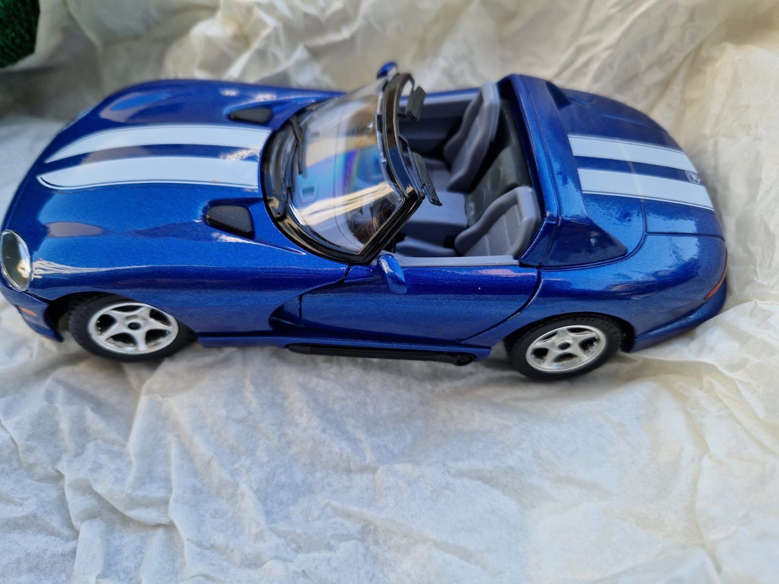Bburago Modellini d'auto: Modellauto Burago-Dodge Viper RT/10 – Nuovo (secondo la descrizione) da Zürich venduto da sch_2zy9