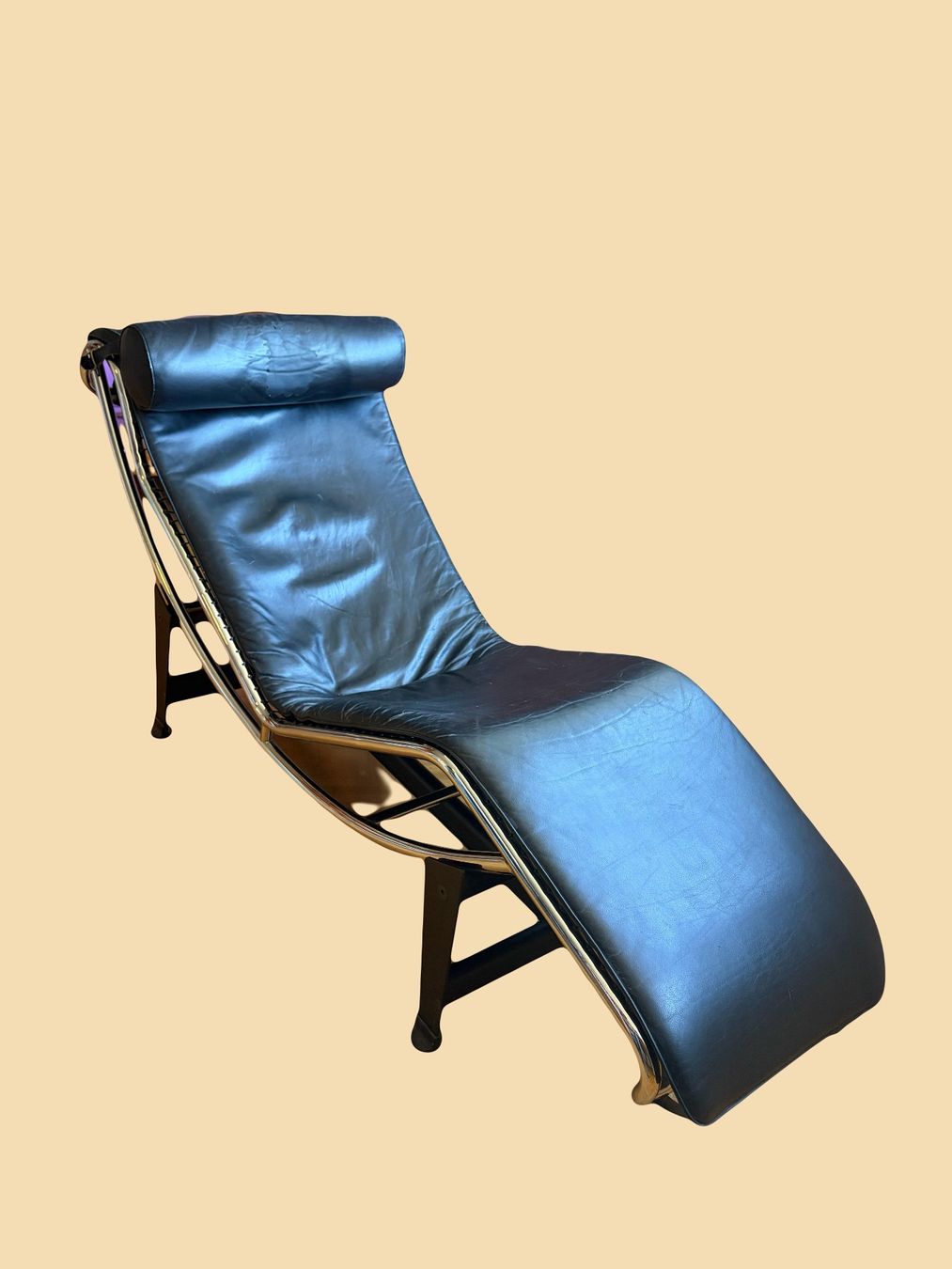 Chaises longues: Corbusier Chaiselongue Imitat – D'occasion à Niederweningen par Monilu 7