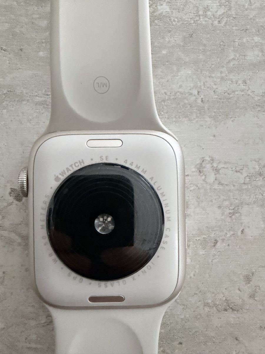 Apple Smartwatch: Apple Watch Se 44mm – Usato da Oetwil am See venduto da sab_66lg 3