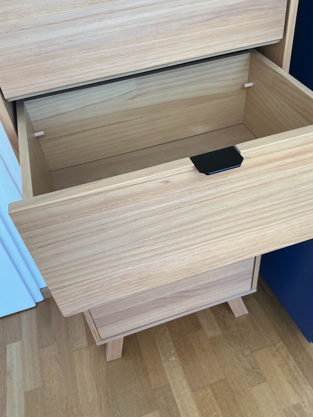 Cassettiere: Schmales Holz-Sideboard mit 5 Schubladen – Usato da Zollikerberg venduto da ilo63 5