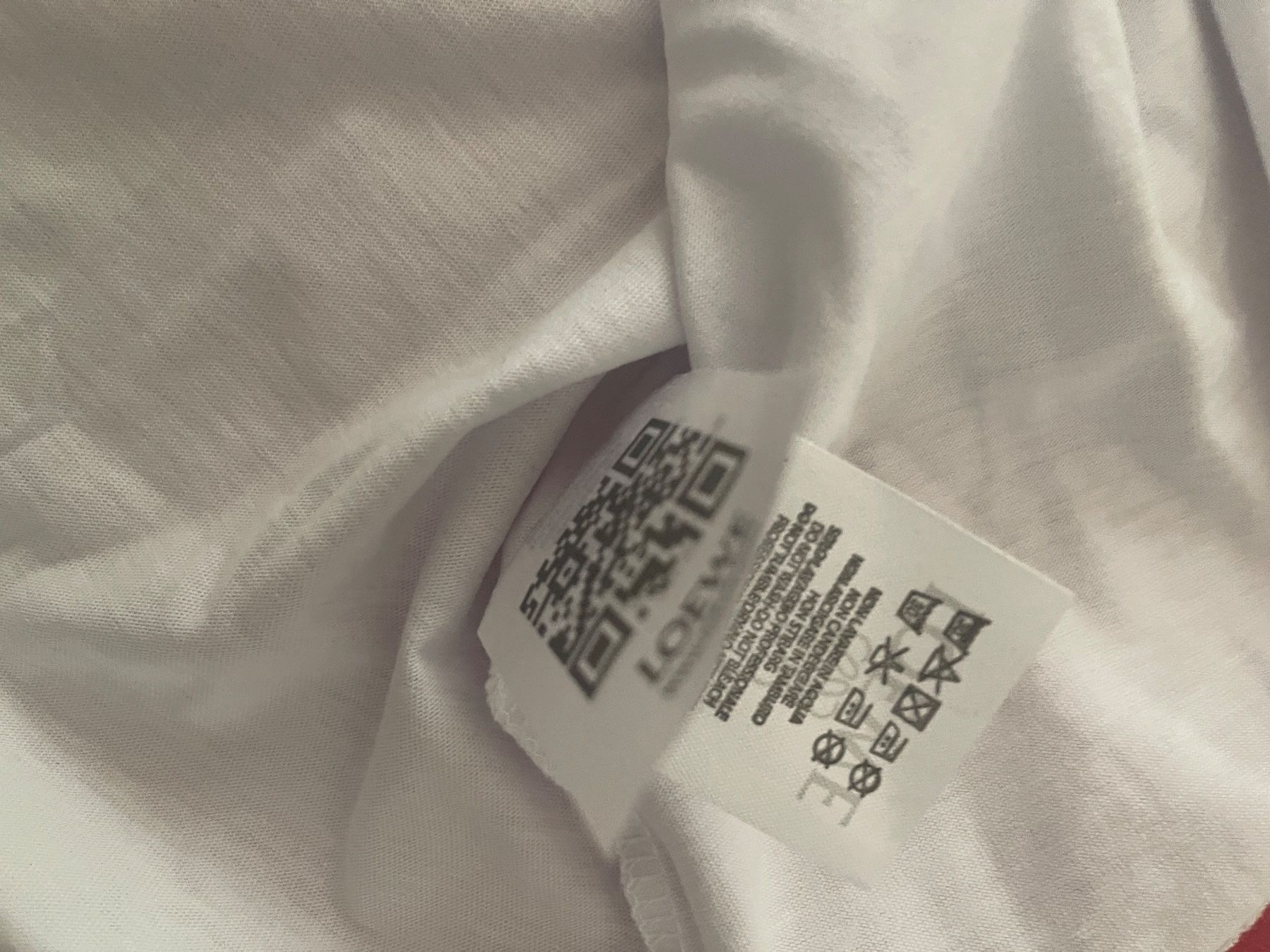 T-shirt: Loewe T Shirt,Gr.M – Nuovo (secondo la descrizione) da Bolligen venduto da Aquella71 2