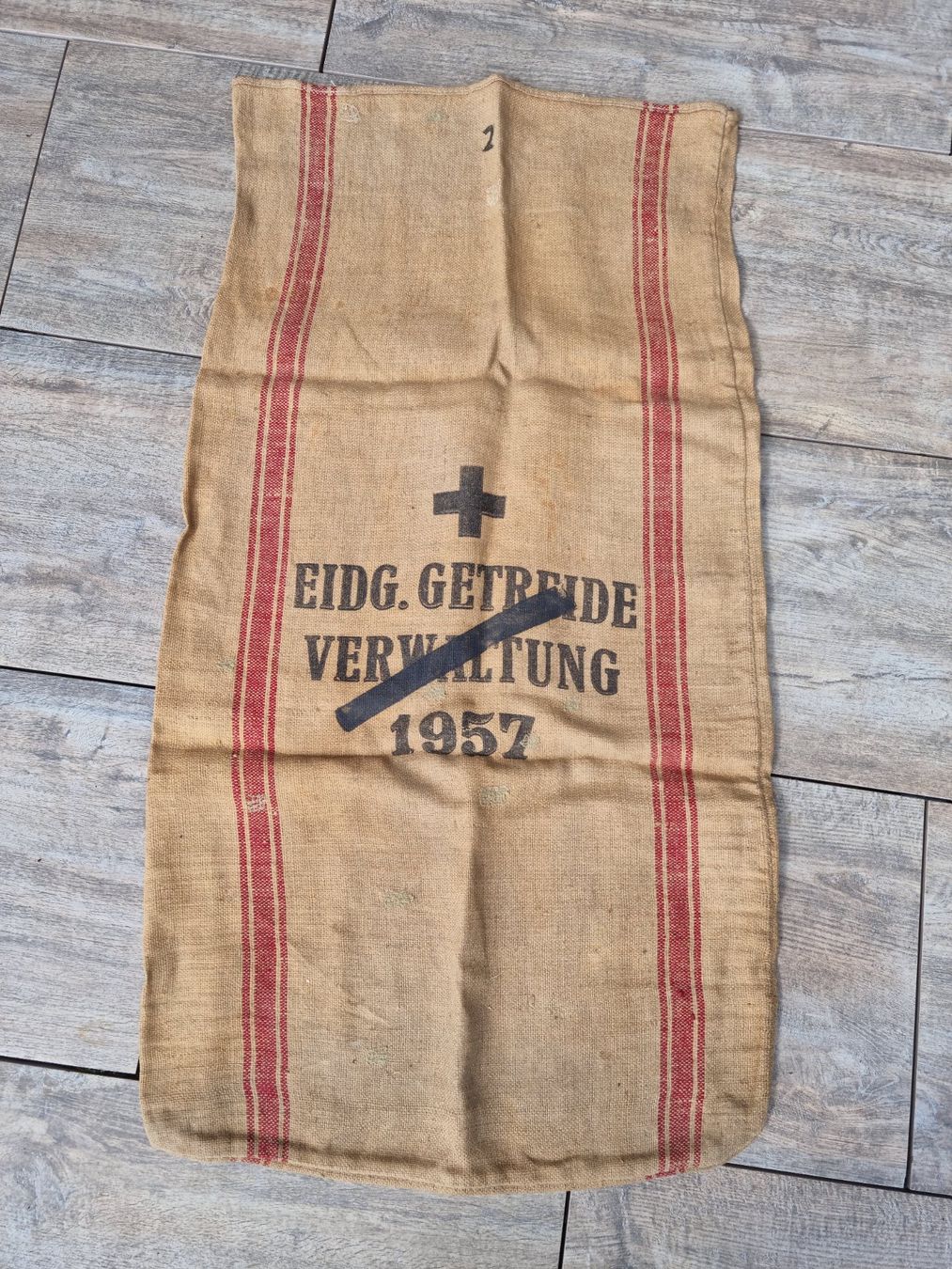 Tessuti: Alter Jutesack Eidg. Getreideverwaltung 1957 – Usato da Bözberg venduto da heinz-d