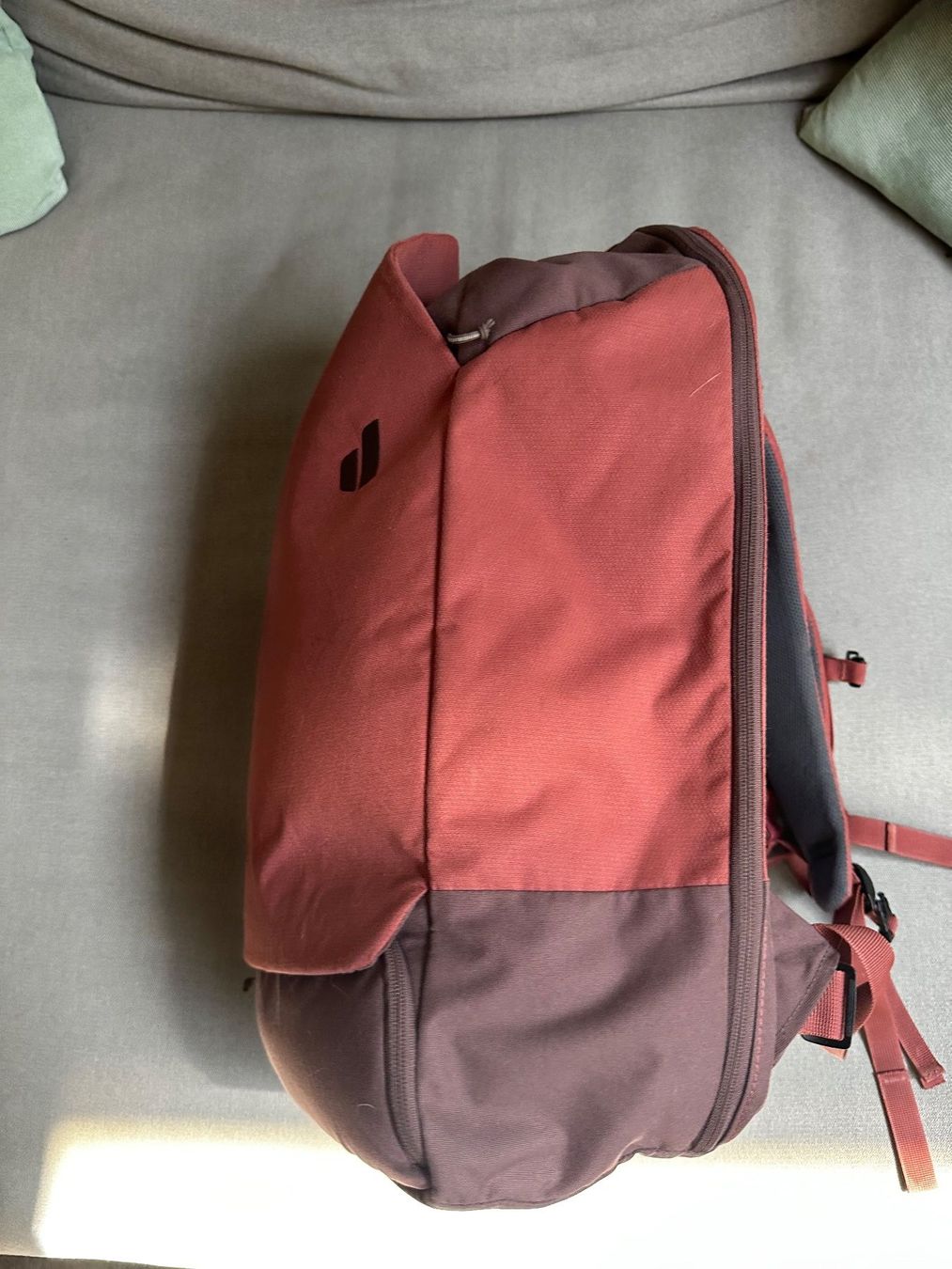 Deuter Zaini: Rucksack Deuter Utilion 34 + 5 in Raisin rot – Usato da Winterthur venduto da gumble_ch 3