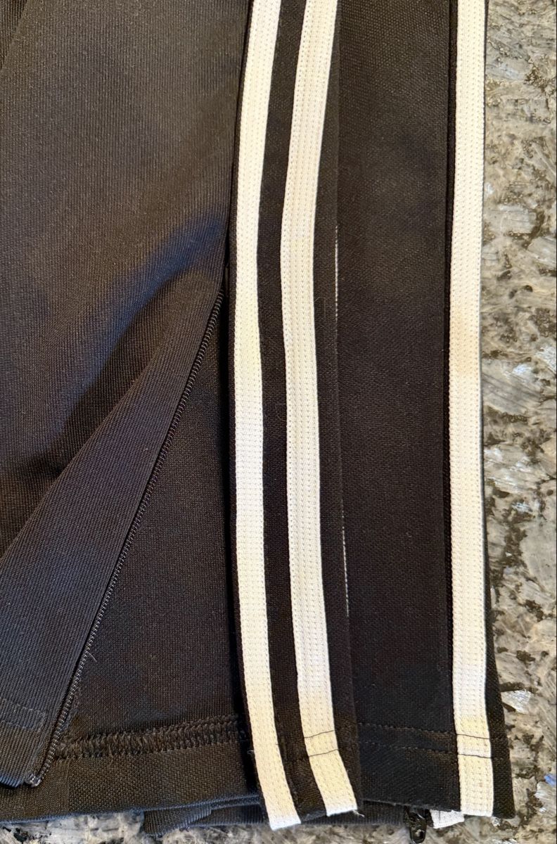 Adidas Pantaloni: Trainerhose Adidas – Nuovo (secondo la descrizione) da Thusis venduto da Rogru1 4