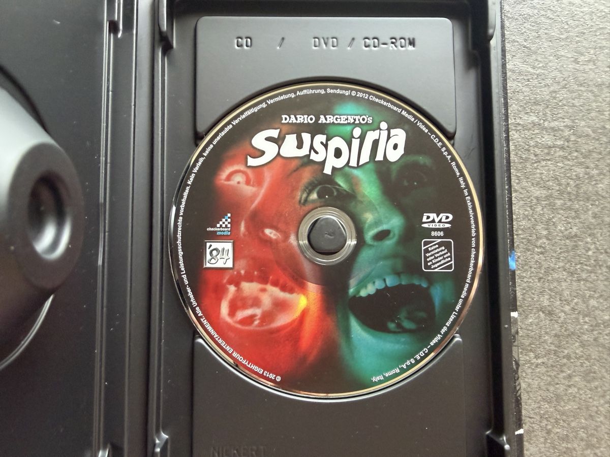 Tutti i DVDs: Suspiria DVD Dario Argento – Usato da Zürich venduto da cENS0R 2