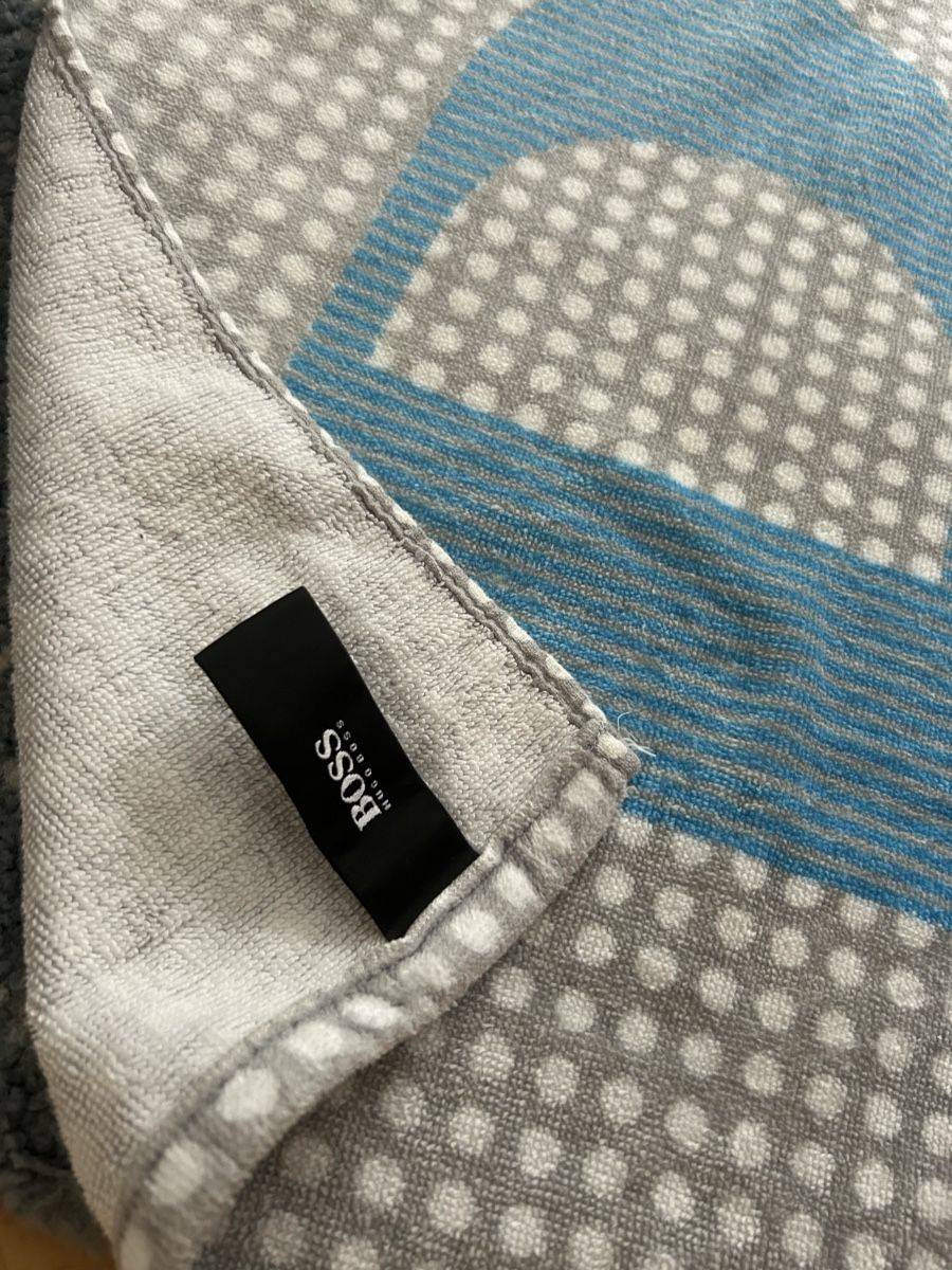 Hugo Boss Serviettes de bain: Hugo Boss Strandtuch, Badetuch – D'occasion à Bern par floorball_zoro 3