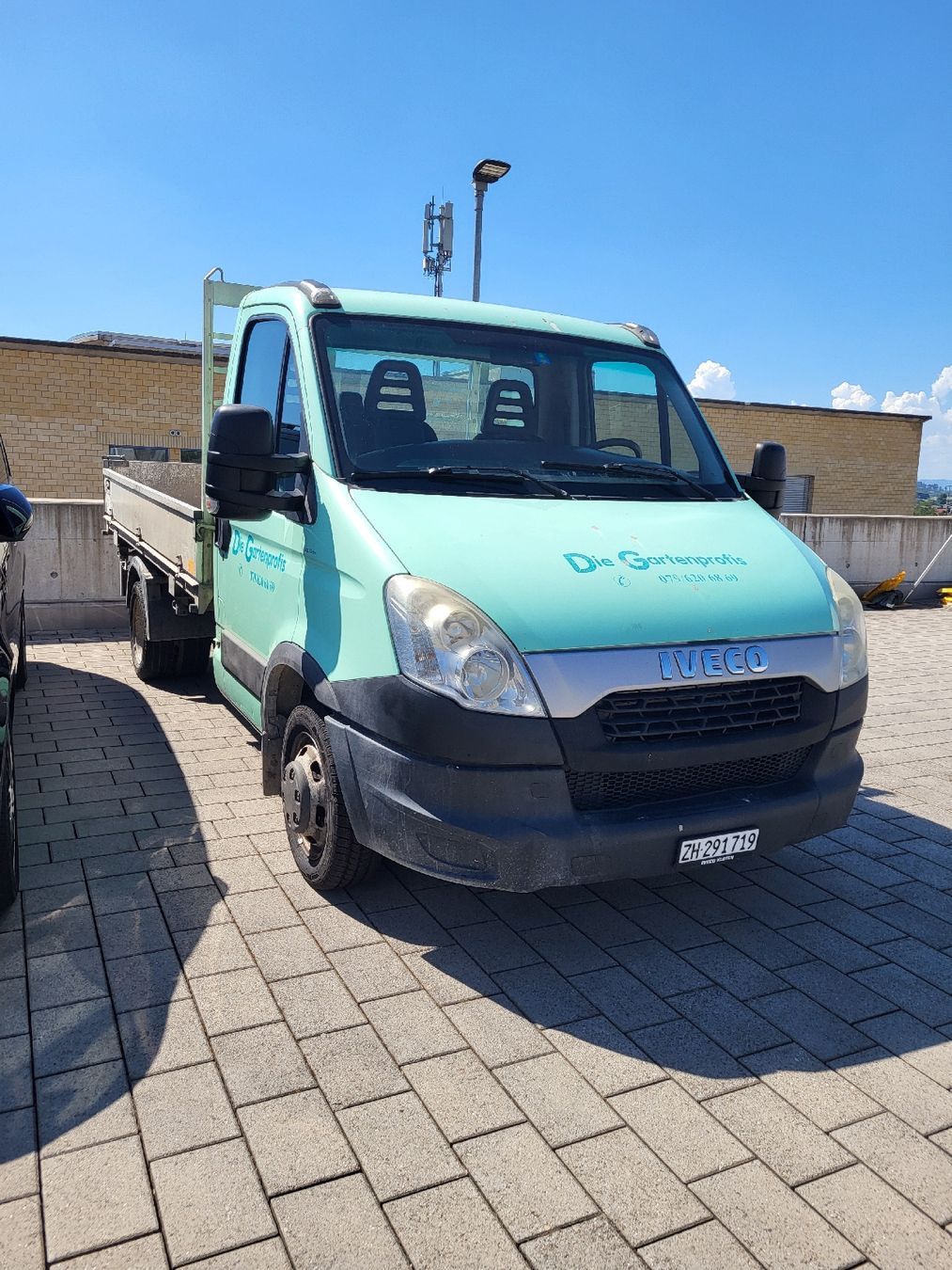 Iveco Veicoli commerciali: Lieferwagen Kipper Iveco Daily   – Usato da Effretikon venduto da Danelladekolicious 1