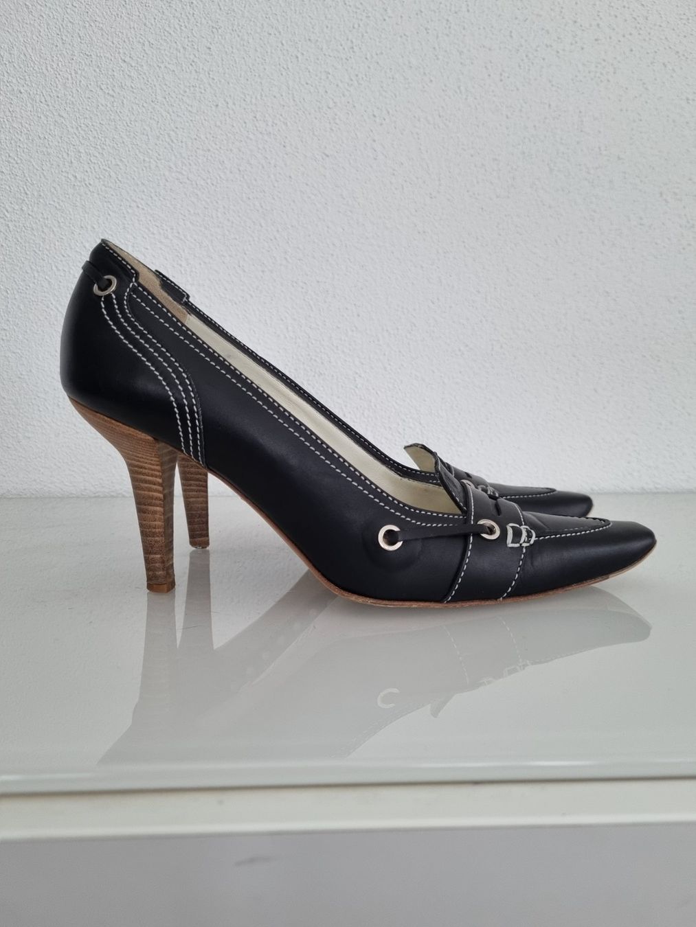 Tod'S Scarpe da donna: Originale Tod's Pumps, schwarzes Leder, Grösse 40 – Usato da Hägendorf venduto da Saskia0