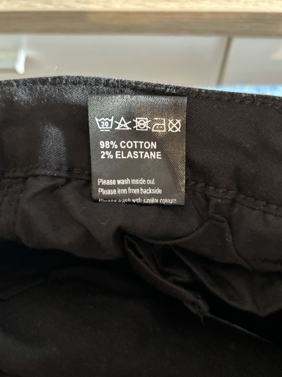 Zebra Jeans: Schwarze Damenjeans (Länge 3/4) – Nuovo (secondo la descrizione) da Gasel venduto da Sunisshining123 3