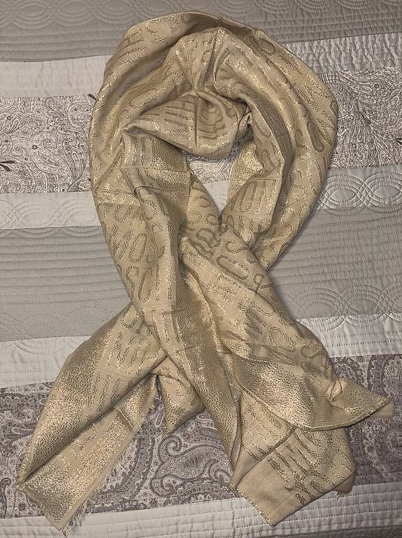 Foulards, Tücher & Schals: Foulard écharpe Moschino dorée  – Gebraucht aus Châtelaine von gar_fxl2