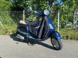 Scooter Vespa Piaggio 50 LX2 expertisé