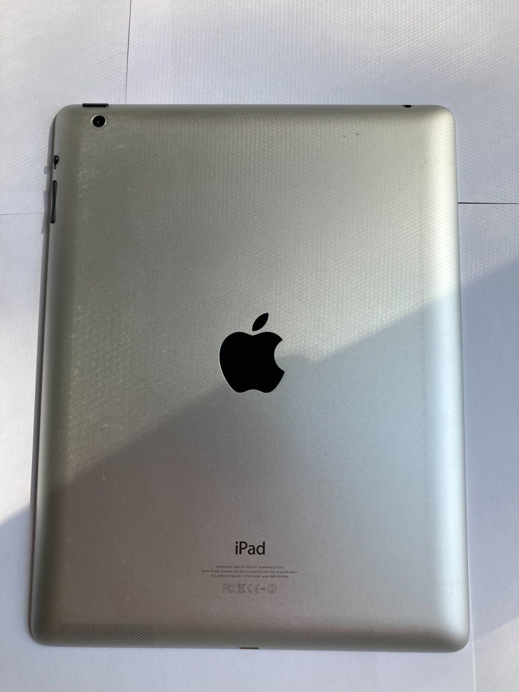 Apple Tablet PC: Apple iPad 4. Gen. 64 GB – Usato da Dübendorf venduto da Rinri 5