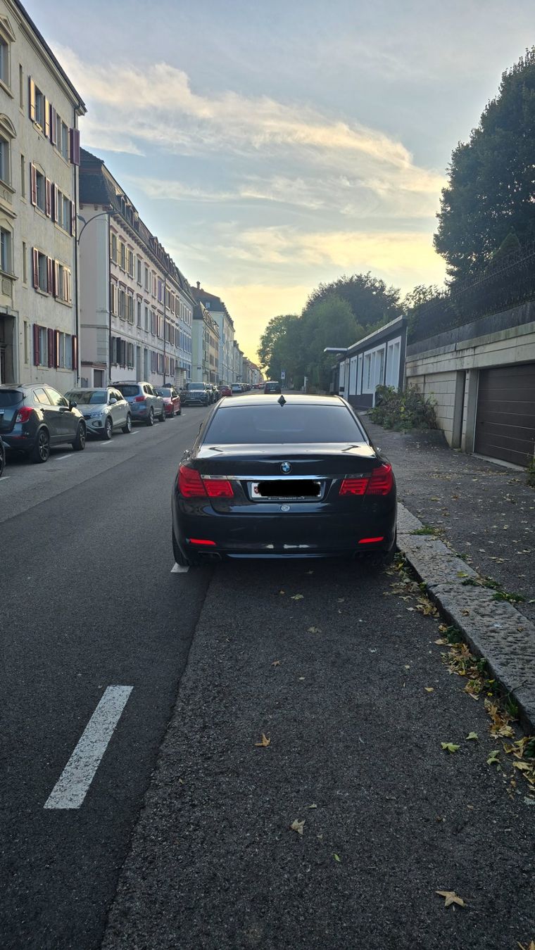 BMW Automobili: Bmw 750i xdrive – Usato da La Chaux-de-Fonds venduto da Gazda75 7