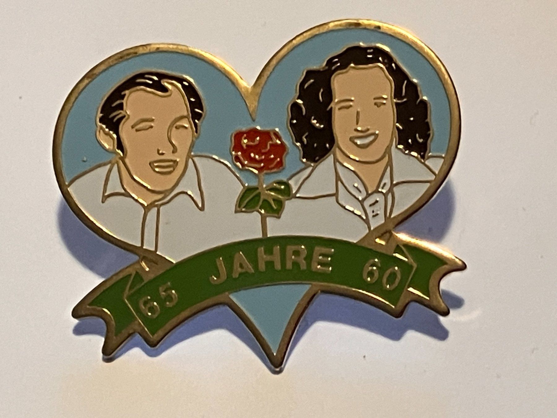 Plaquettes & Badges: 1 Pin 65 / 60 Jahre – D'occasion à Basel par djwwpp