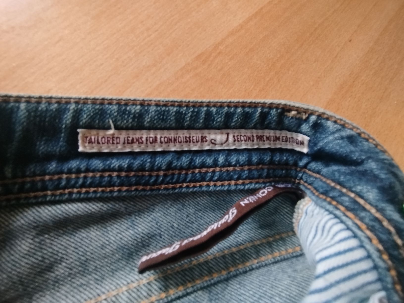 Jeans: Jeans uomo Jakob Cohen – Usato da St. Gallen venduto da bar_z5zd 8