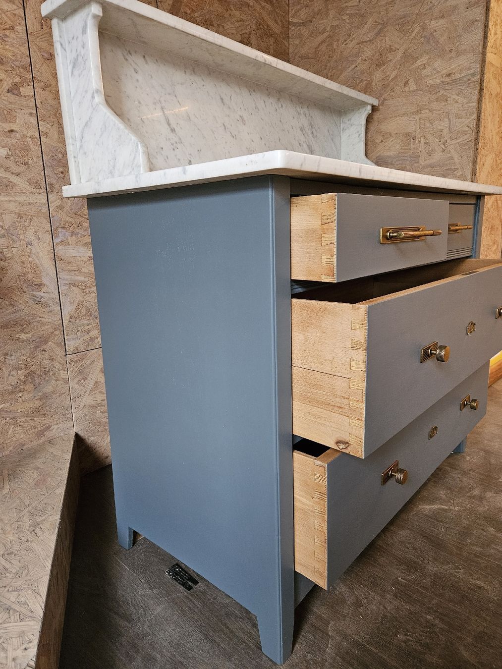 Cassettiere: Kommode mit Marmor "Marble Blue" – Nuovo (secondo la descrizione) da Buttisholz venduto da yvo_mpn5 1