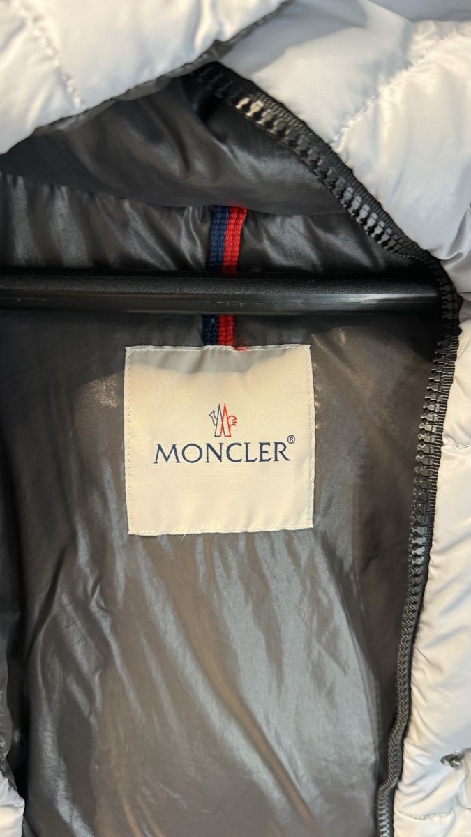 Moncler Giacche: Moncler jacket – Nuovo (secondo la descrizione) da Paradiso venduto da Under_sun 5