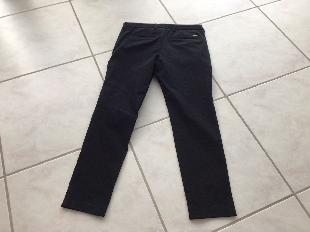 Hugo Boss Pantaloni: Hugo Boss Hose – Nuovo (secondo la descrizione) da Oetwil am See venduto da ifnam 5