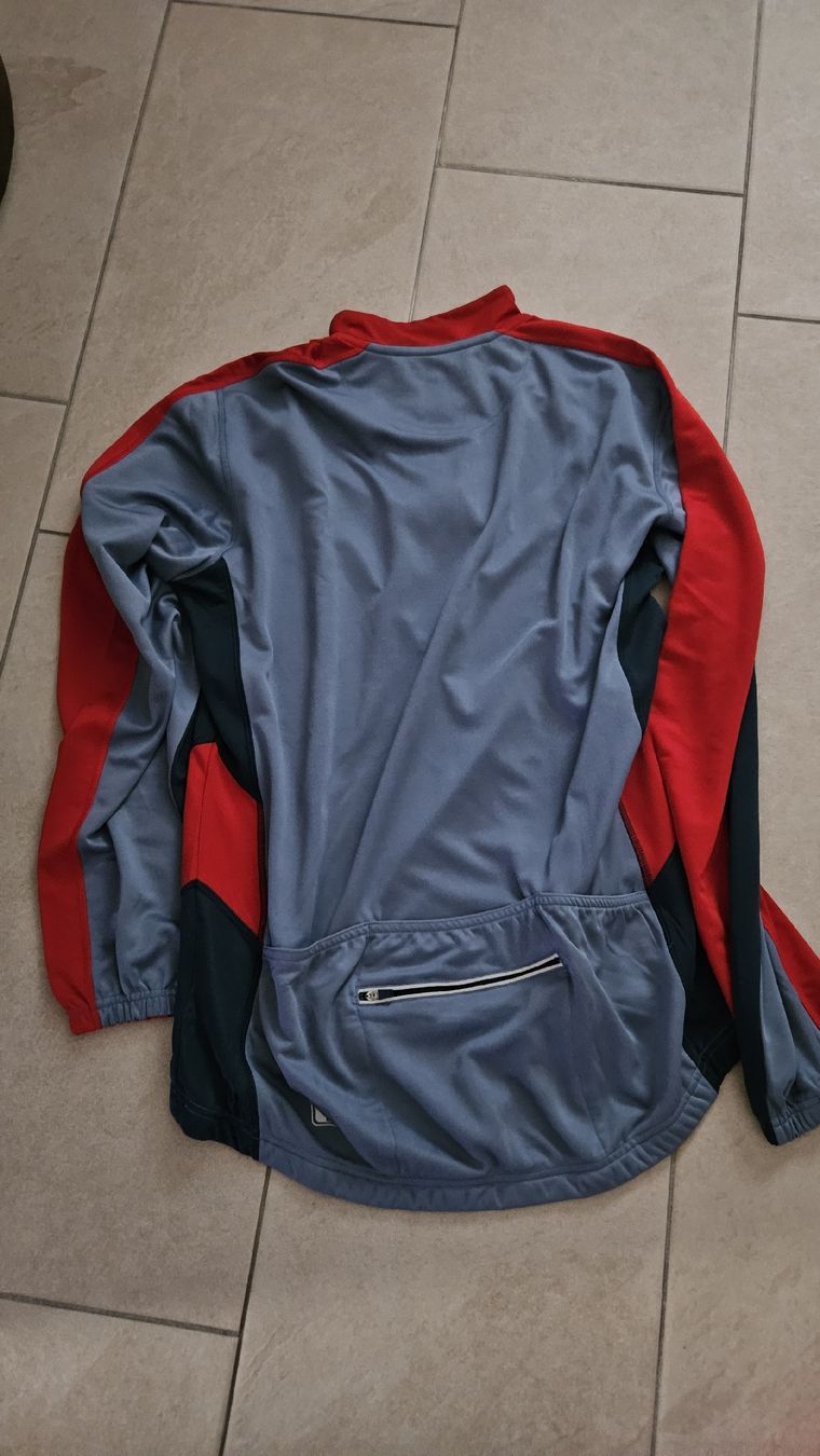 Canottiere & Pantaloni: Velolangarmtrikot – Usato da Rikon im Tösstal venduto da fragolina40 1