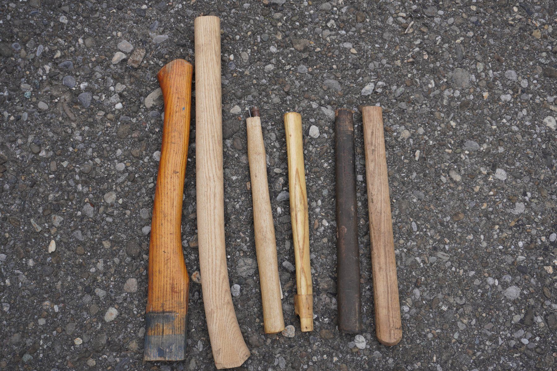 Tutti gli attrezzi: Holzgriffe zu Hammer und Axt – Usato da Kräiligen venduto da bero65