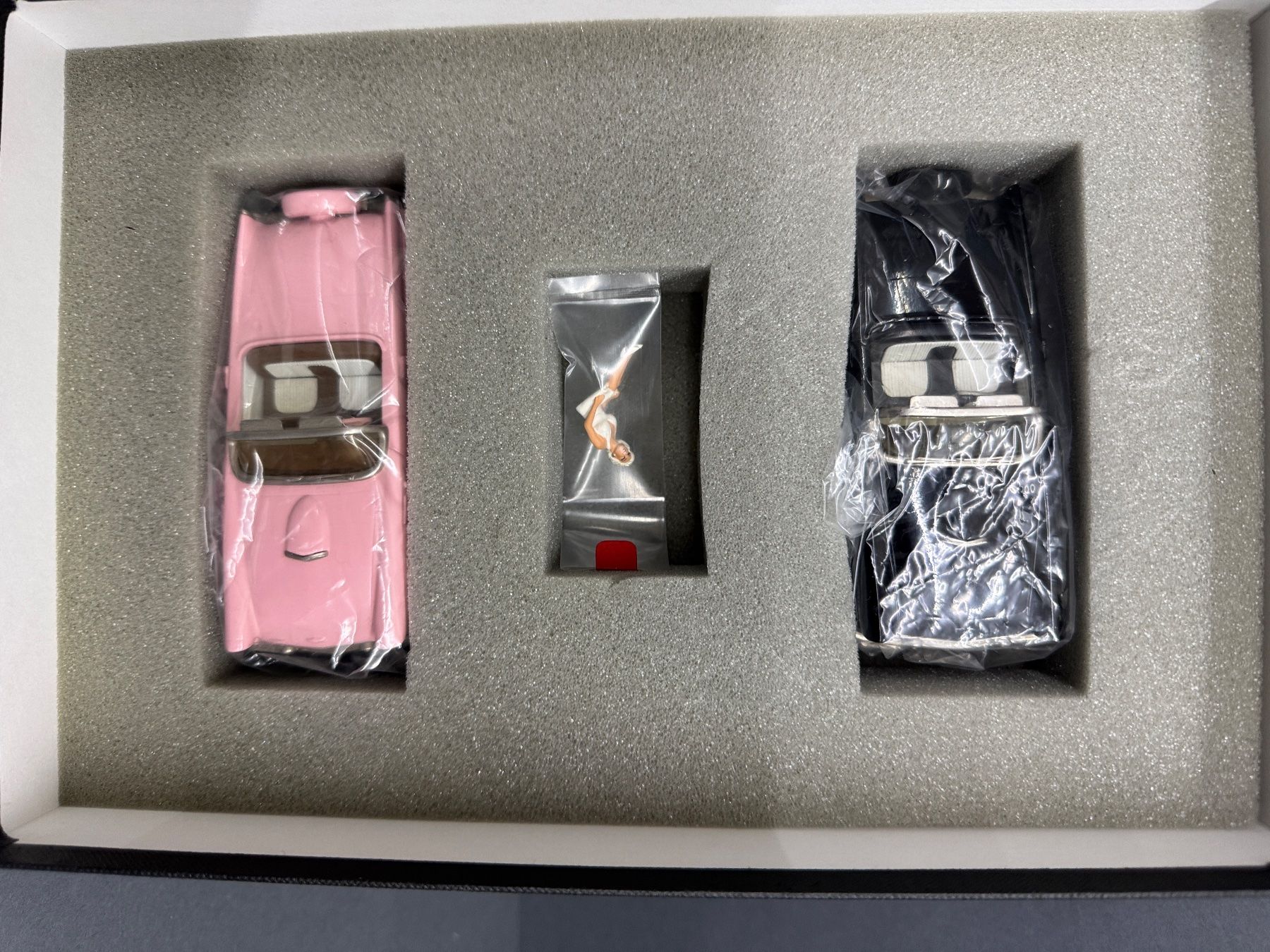 Brooklin Modellautos: Marilyn Monroe Thunderbird Set 1993 Brooklin 13X – Gebraucht aus Luzern von aa43modelcars-Luzern 3