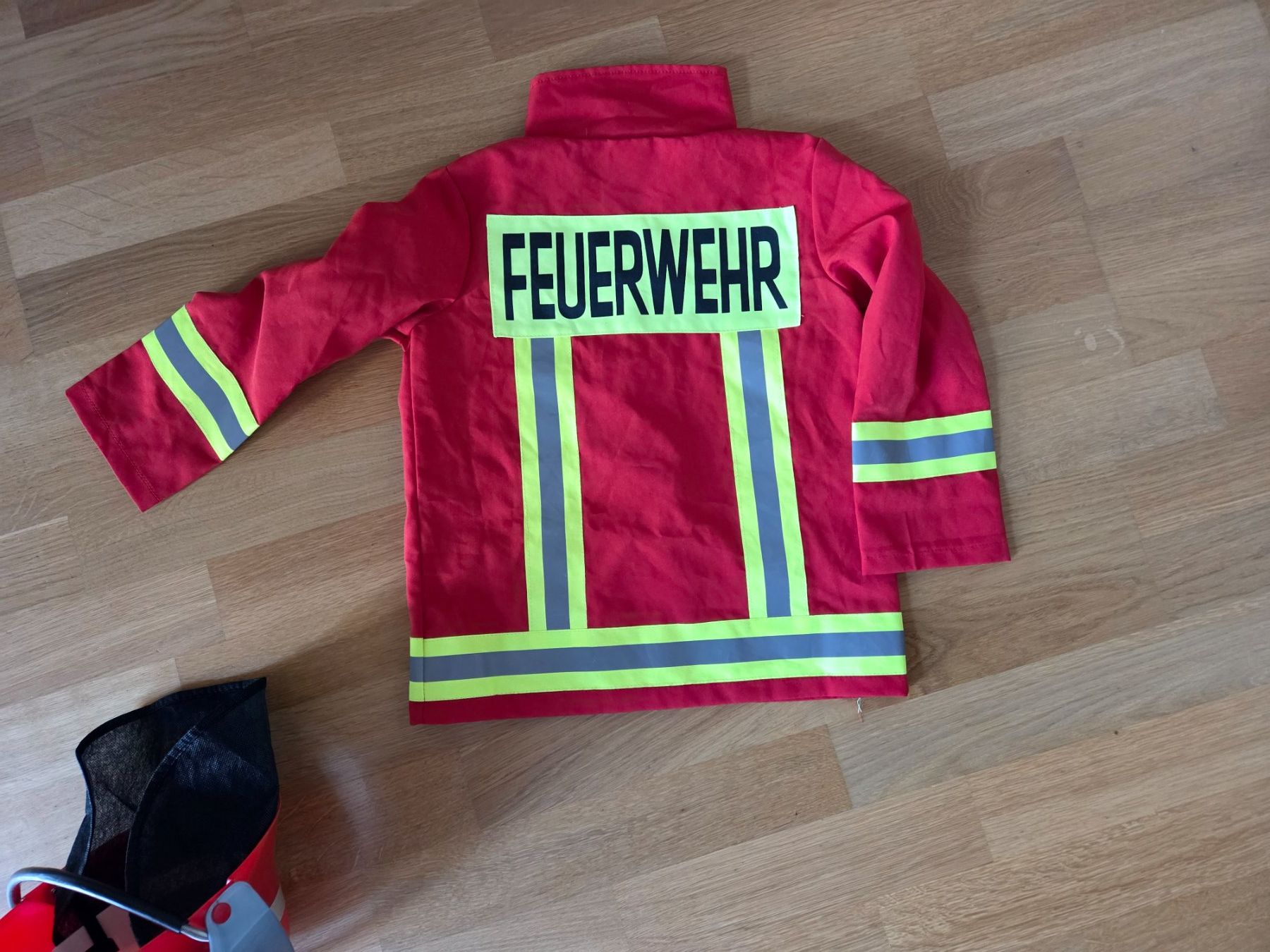 Kostüme: Feuerwehrkostüm – Gebraucht aus Aarau von NET03 3