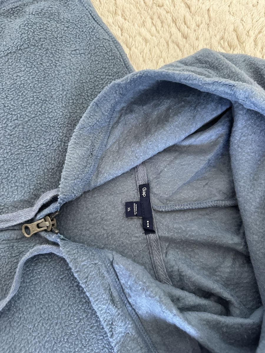 Gap Giacche: Pull Gap polaire à capuche bleu - Taille XL – Usato da Neuchâtel venduto da aliceguins 2
