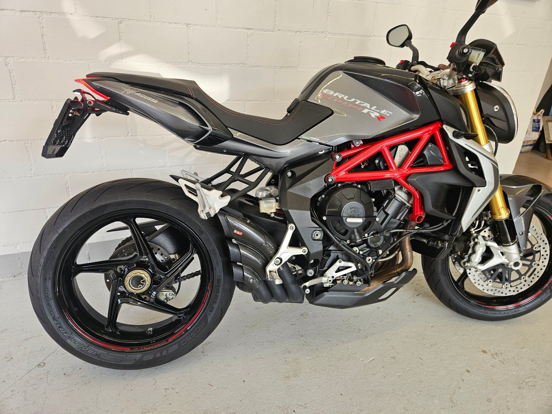 MV Agusta Strasse: MV Agusta Brutale 800 RR – Gebraucht aus brüttisellen von yami_fahrer 2