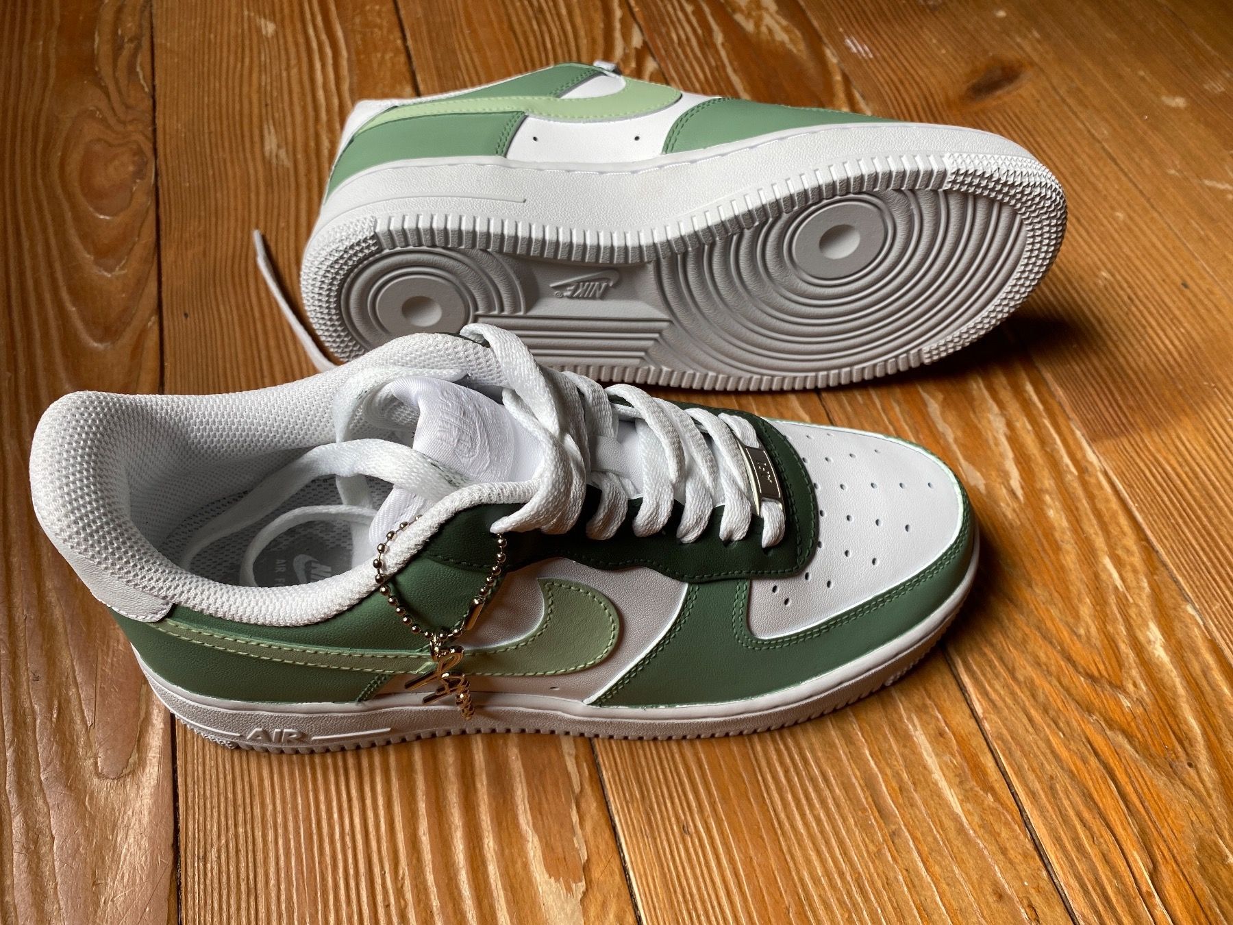 Nike Scarpe da uomo: Nike Air Air Force 1 – Nuovo (secondo la descrizione) da Toffen venduto da Schnacker 1