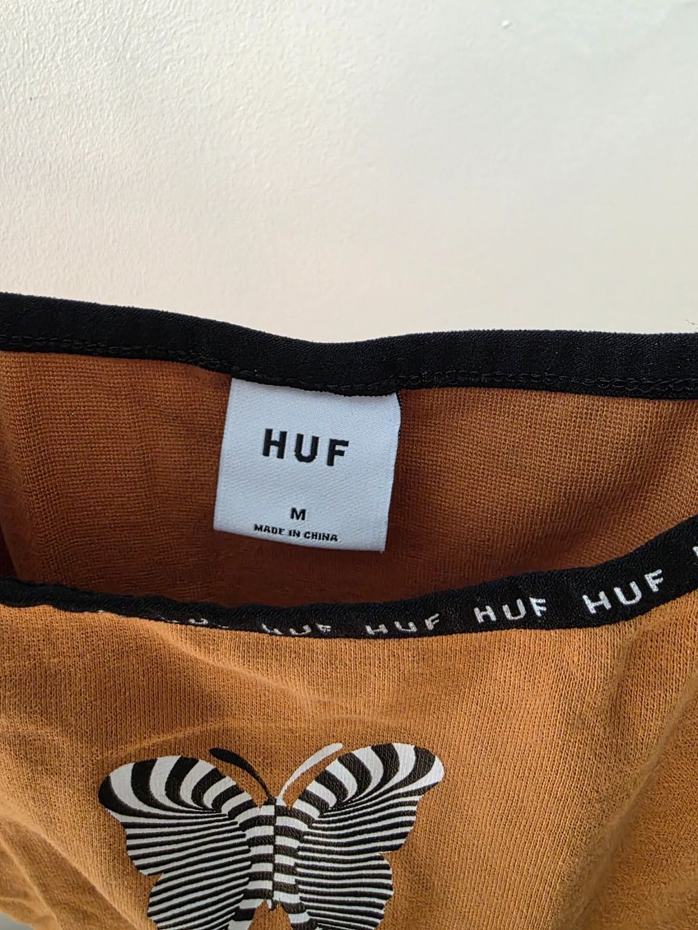 Top: Top Huf – Usato da Rothenfluh venduto da sel_j856 2