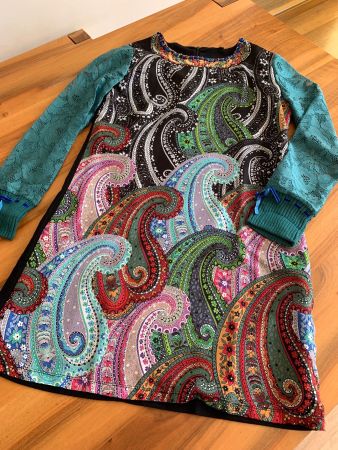 DESIGUAL kunterbuntes Kleid aufwändige Details Chrälleli 44