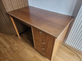 Schreibtisch Vintage Holz 110x60x71cm Abholbar ab ca. 5 Aug.