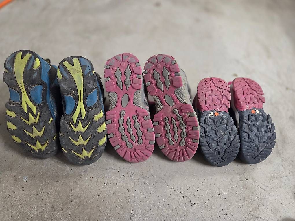 Scarpe per ragazzi: Trekkingschuhe 26, 29, 30 – Usato da Rieden SG venduto da Yogu 2