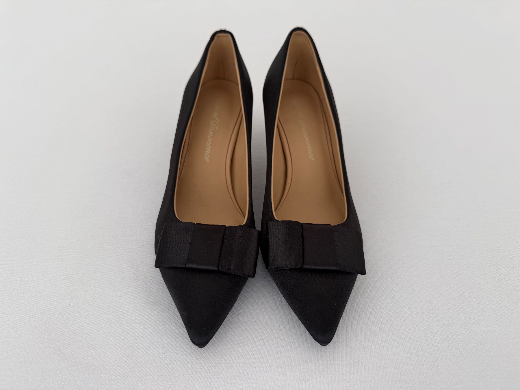 Scarpe da donna: Age of Innocence Satin Schuhe – Nuovo (secondo la descrizione) da Pfäffikon SZ venduto da Redwulf34 1