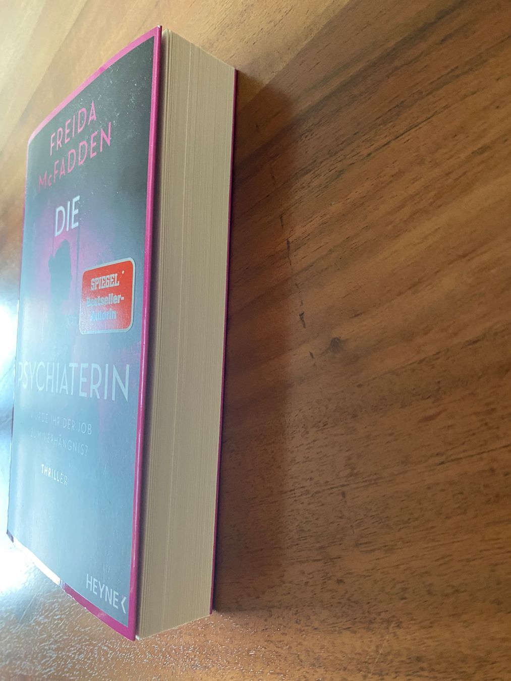 Libri: Die Psychiaterin von Freida McFadden – Usato da Zürich venduto da ter_6v82 2