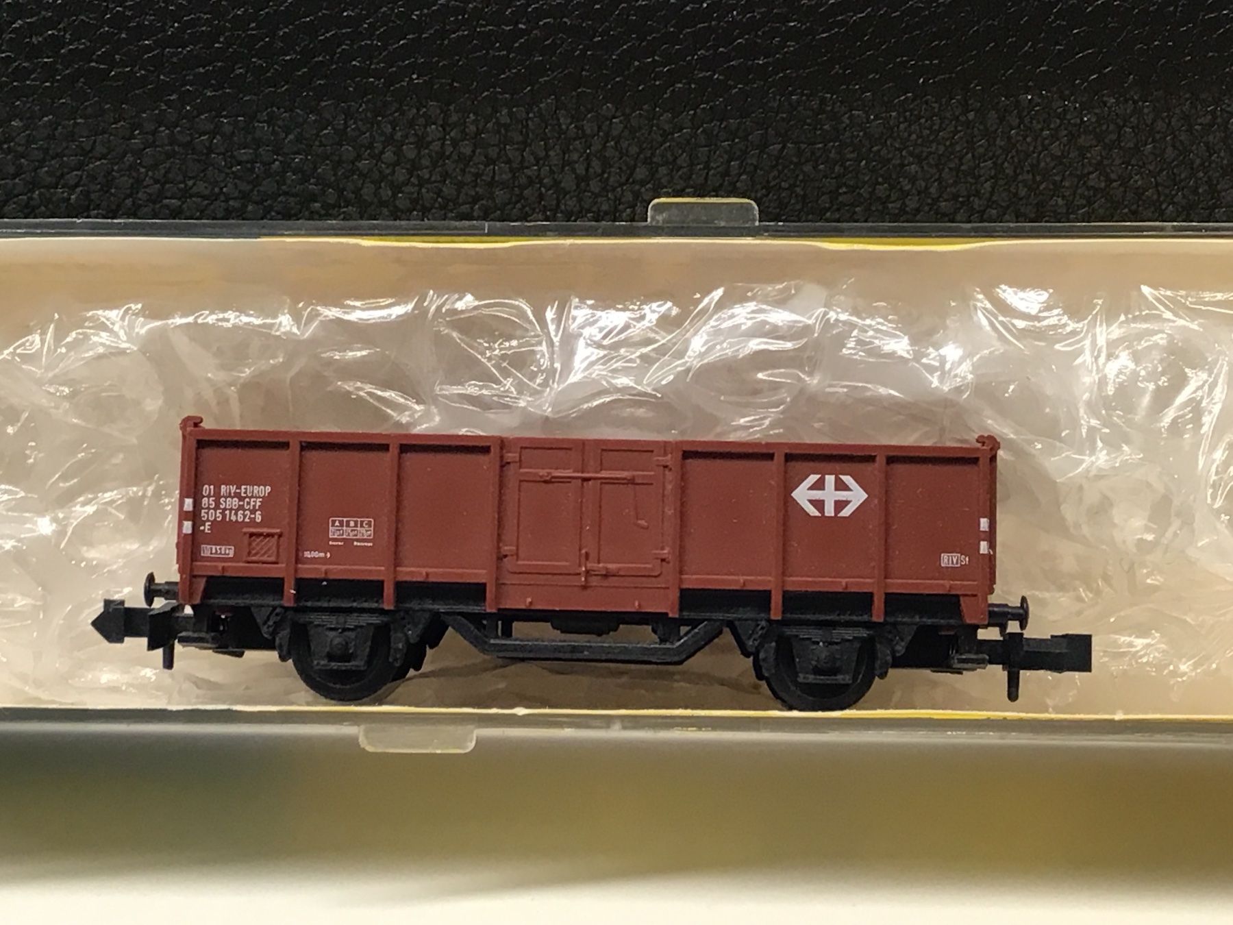 Trix Modelleisenbahnen: Minitrix Güterwagen DB, Spur N – Gebraucht aus Männedorf von Modellbau-wyss