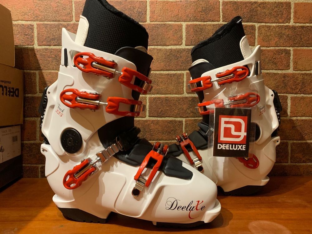 Hard snowboard Boots Deeluxe 42 neu Kaufen auf Ricardo