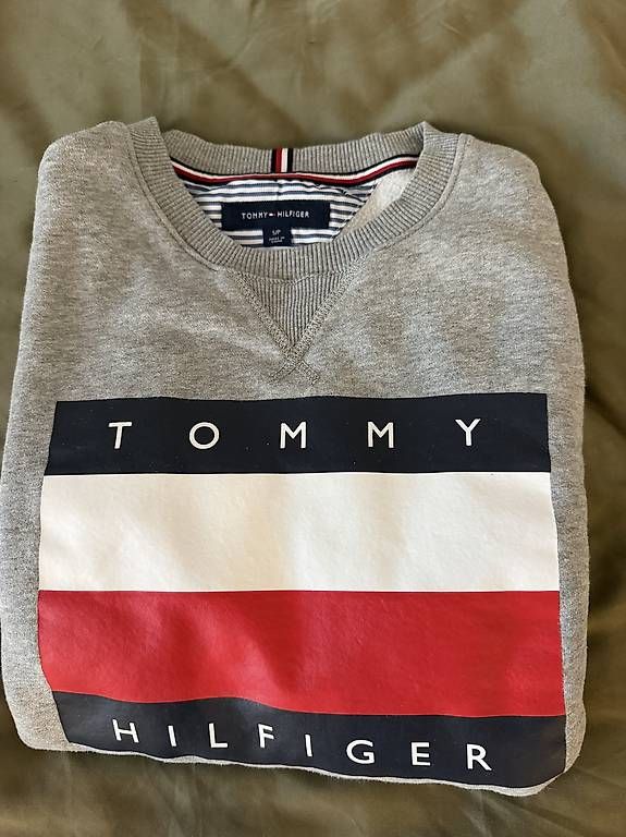 Pullover & Sweatshirts: tommy hilfiger pullover – Gebraucht aus flurlingen von meierm30 2
