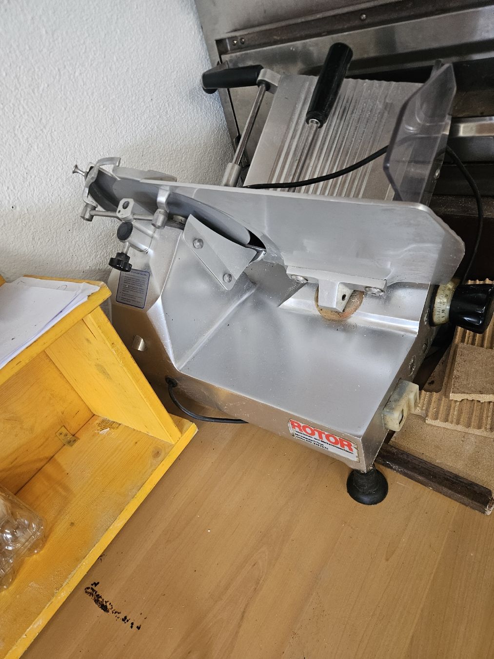 Kühlschrank: gerete für pizzeria – Gebraucht aus Zweisimmen von gio_67mq 4
