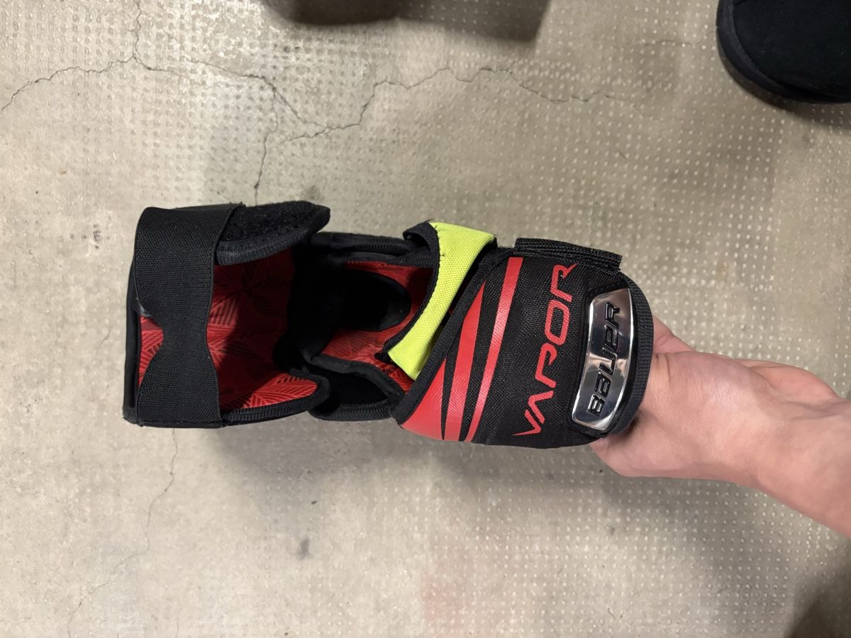 Bauer Protezioni & Imbottiture: Bauer elbows pads – Usato da Martigny venduto da reu_t2ln 2
