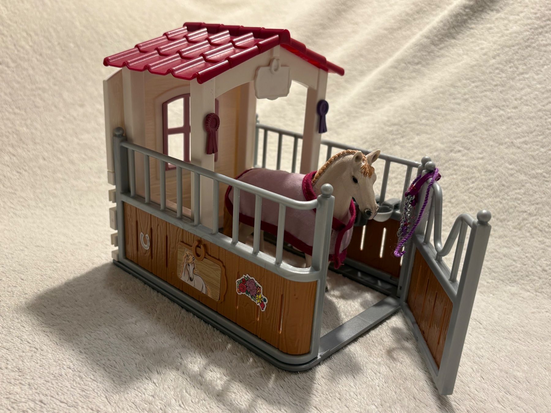 Schleich Spielzeuge: Schleich Pferdebox – Gebraucht aus Stans von Papaya6370