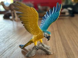 Schleich Gelbbrustara Sammelfigur