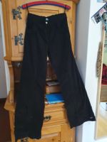 Keedo Schwarze Cordhose Gr. 38 mit Rüschen Gr. S/M