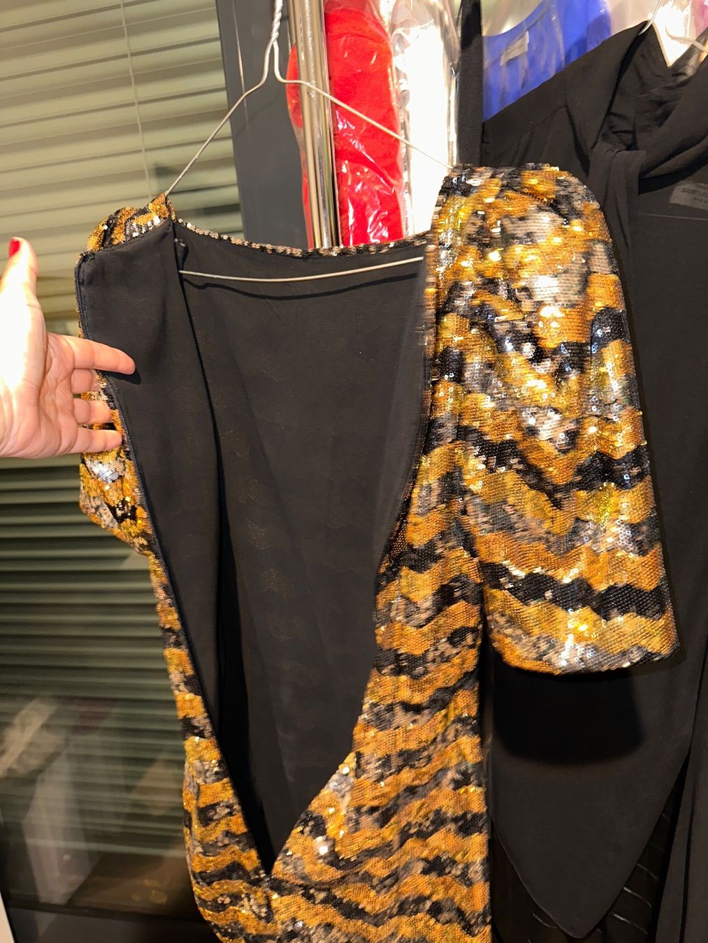 Vestiti: Golden sequin cocktail dress – Nuovo (secondo la descrizione) da Genève venduto da val_rp9x 7