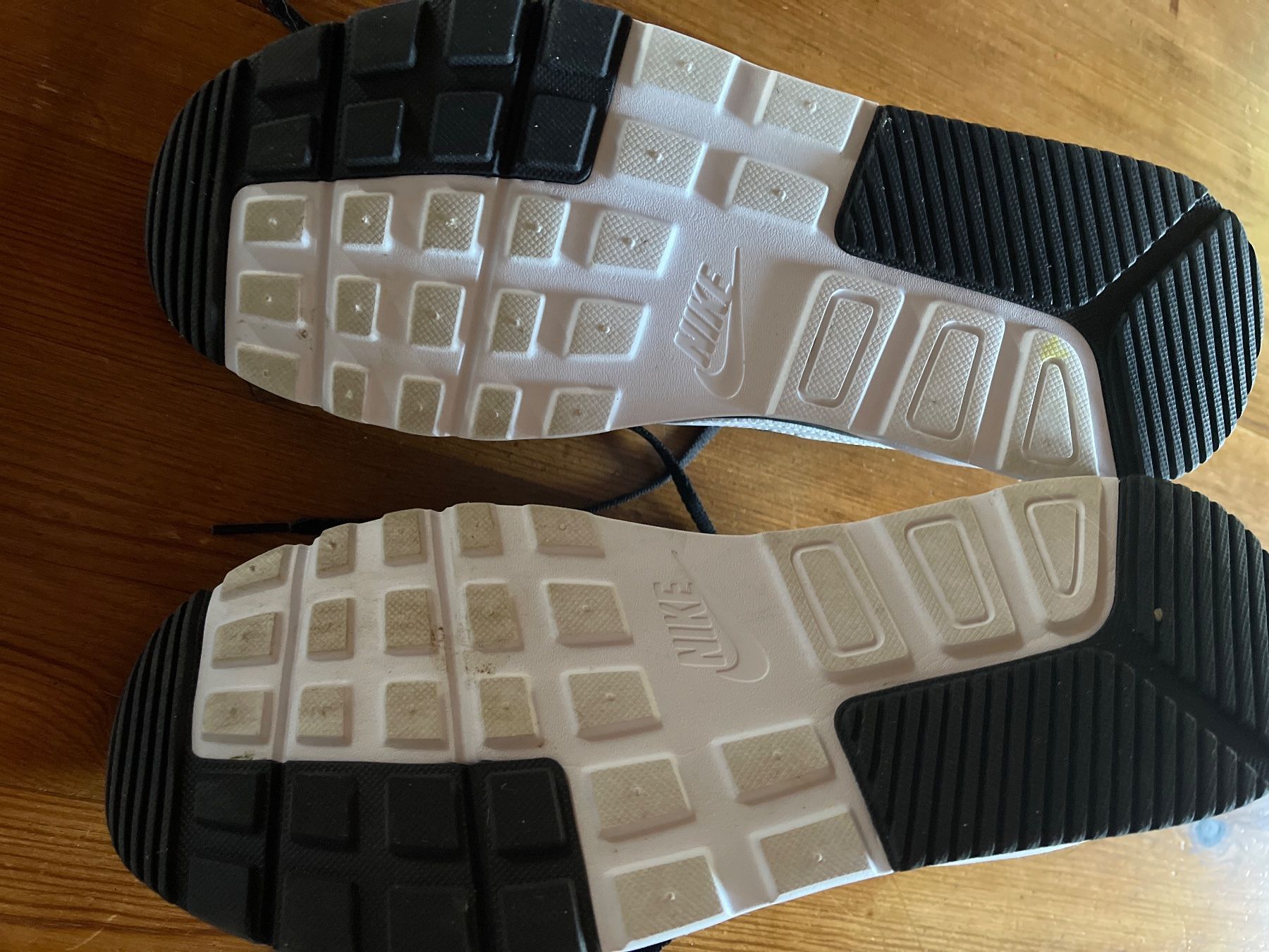 Nike Scarpe da uomo: NIKE Sneaker – Nuovo (secondo la descrizione) da Weiningen TG venduto da Majorette 4