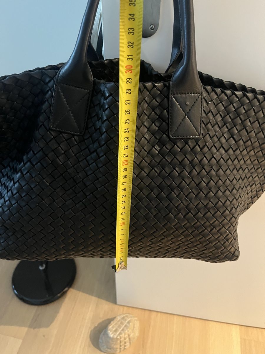 Bottega Veneta Sacs: Bottega Veneta Bag – D'occasion à Männedorf par Helenanne 1
