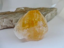 Citrin gebrannt Spitze / Stehfläche