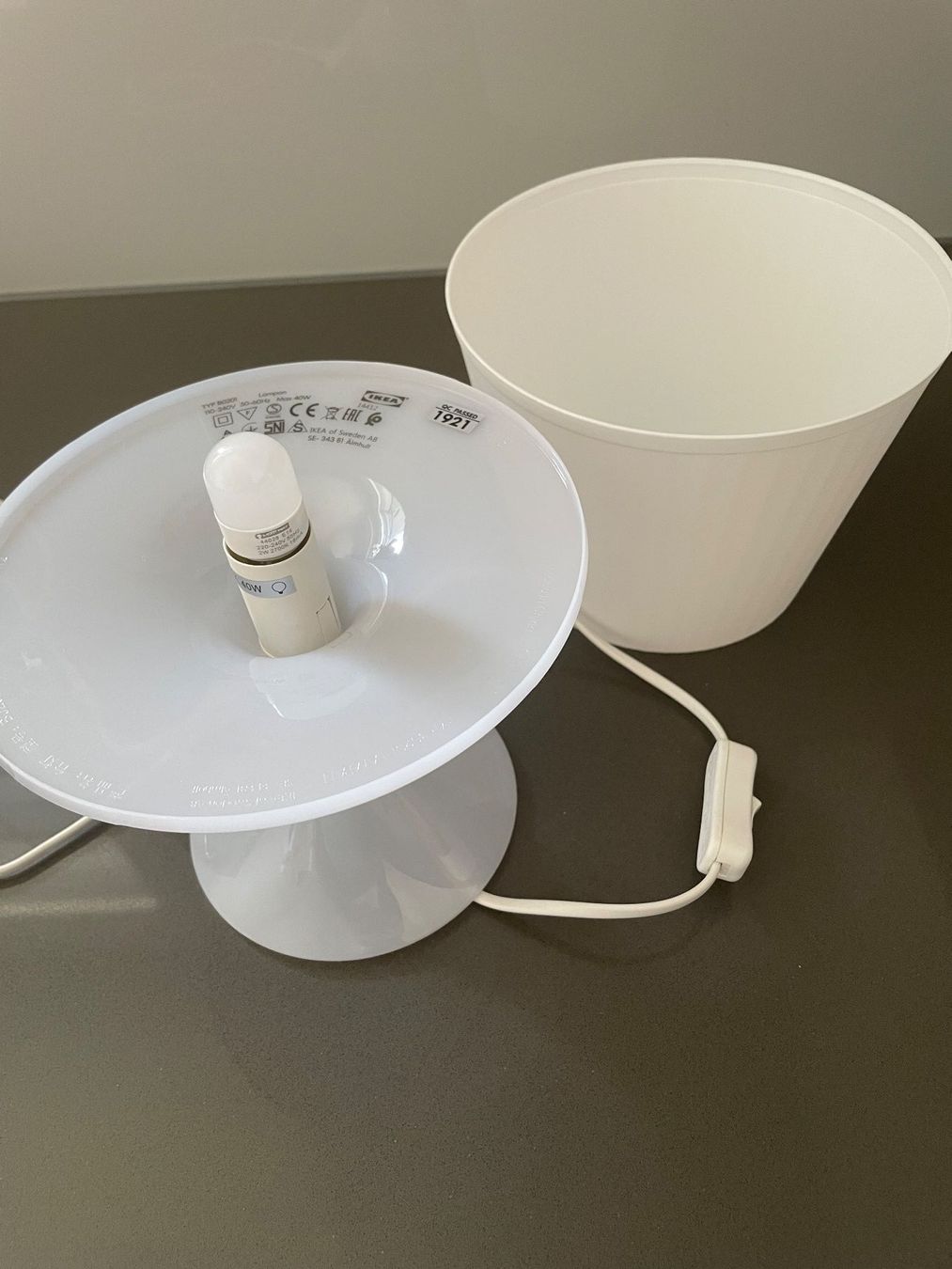 Ikea Lampade: Tischleuchte weiss IKEA wie neu – Usato da Winkel venduto da Kade50 2