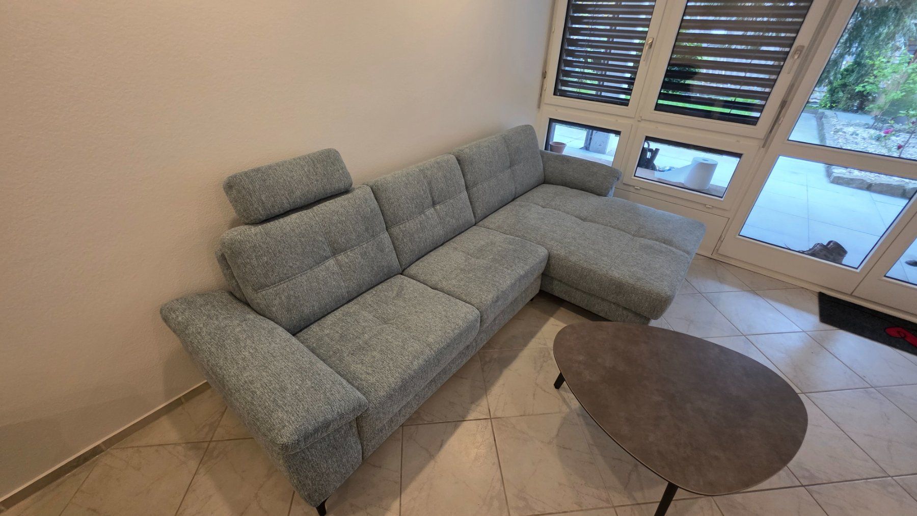 Divani: Unbenutztes Ecksofa mit Bettfunktion + elektr. Relaxfunktion – Nuovo (secondo la descrizione) da Baar venduto da Thriftzilla 2